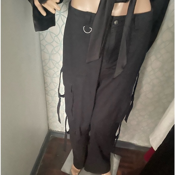 REFUGE stylish Cargo pant casual wear
Size XL - Picture 2 of 7